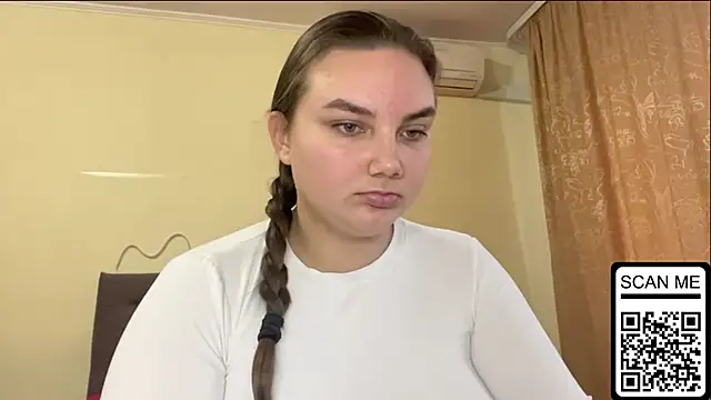 Snapshot of Dreamyblushfairy chatting on 10-14-25, 07:31 Dreamyblushfairy online show from 10-14-25, 07:31