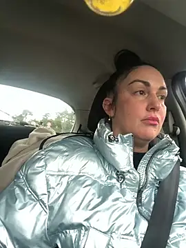 BELLAMORGANE1 online show from 01-02-25, 11:41