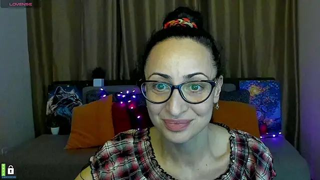 Arianasweety23 online show from 02-06-25, 03:41