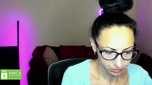 Arianasweety23 online show from 10-05-25, 05:22