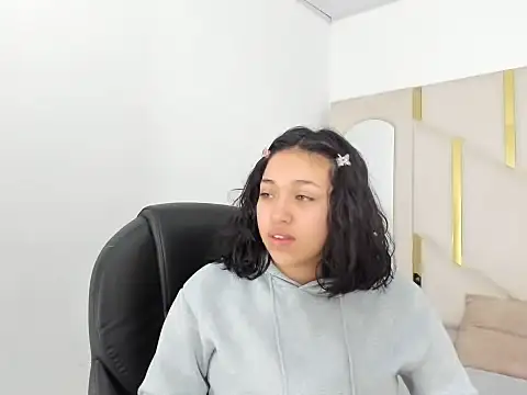 IsabellRodriguez18 online show from 09-19-25, 02:35