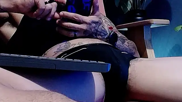 callme douglas online show from 04-17-26, 02:47