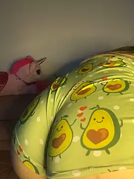 Snapshot of kissa_16 chatting on 03-17-26, 06:06 kissa 16 online show from 03-17-26, 06:06