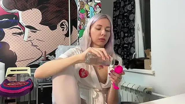 Snapshot of yunasuka chatting on 02-02-25, 06:10 yunasuka online show from 02-02-25, 06:10