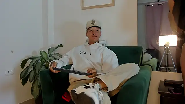 two milkyway online show from 11-20-25, 12:49