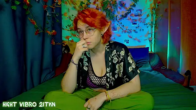 Snapshot of TrickyKitsune chatting on 11-17-25, 01:50 TrickyKitsune online show from 11-17-25, 01:50