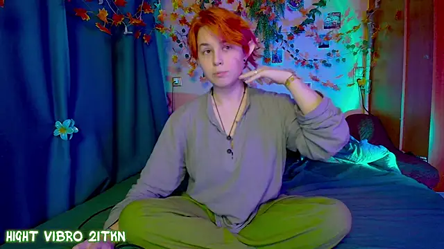 Snapshot of TrickyKitsune chatting on 11-27-25, 01:46 TrickyKitsune online show from 11-27-25, 01:46