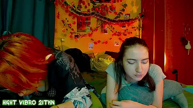 Snapshot of TrickyKitsune chatting on 11-30-25, 04:55 TrickyKitsune online show from 11-30-25, 04:55