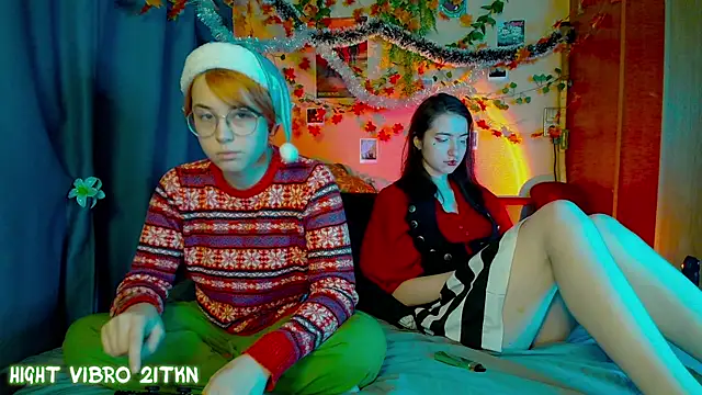 Snapshot of TrickyKitsune chatting on 12-18-25, 01:39 TrickyKitsune online show from 12-18-25, 01:39