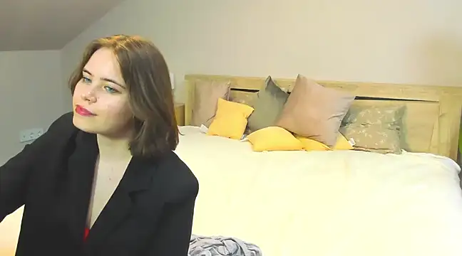 EricaElliott online show from 03-20-25, 01:37