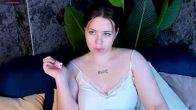 EricaElliott online show from 10-09-25, 05:16