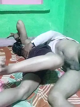 Snapshot of Coupleshow47 chatting on 03-29-26, 09:26 Coupleshow47 online show from 03-29-26, 09:26