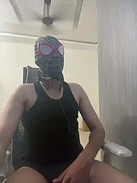 Snapshot of thewhitedickboyx1 chatting on 01-12-25, 05:44 thewhitedickboyx1 online show from 01-12-25, 05:44