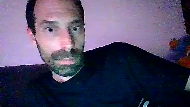 Snapshot of jonesbig_cock chatting on 10-24-25, 11:12 jonesbig cock online show from 10-24-25, 11:12