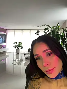 Snapshot of Karol_Towers chatting on 01-07-25, 07:59 Karol Towers online show from 01-07-25, 07:59