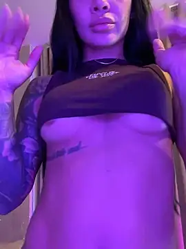 Snapshot of Karol_Towers chatting on 03-01-25, 04:26 Karol Towers online show from 03-01-25, 04:26