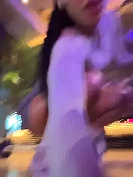 Snapshot of Karol_Towers chatting on 03-04-25, 06:07 Karol Towers online show from 03-04-25, 06:07