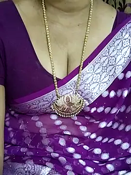 Snapshot of kavi-99 chatting on 06-13-26, 04:38 kavi-99 online show from 06-13-26, 04:38
