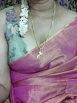 Snapshot of kavi-99 chatting on 07-18-26, 08:45 kavi-99 online show from 07-18-26, 08:45