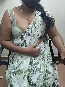 Snapshot of Tamil_roja69 chatting on 05-28-26, 05:54 Tamil roja69 online show from 05-28-26, 05:54