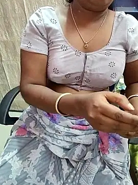Snapshot of Tamil_roja69 chatting on 06-11-26, 01:09 Tamil roja69 online show from 06-11-26, 01:09