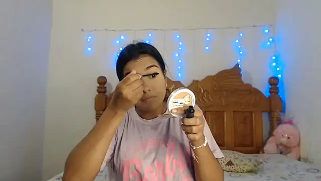 Coral0403 online show from 01-30-25, 10:08