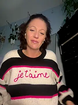 AlessasRoom online show from 11-16-25, 09:53