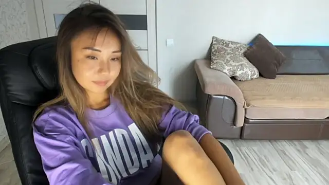 karishee online show from 10-19-25, 07:58