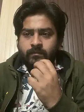 Snapshot of indihotguy chatting on 02-01-25, 03:18 indihotguy online show from 02-01-25, 03:18