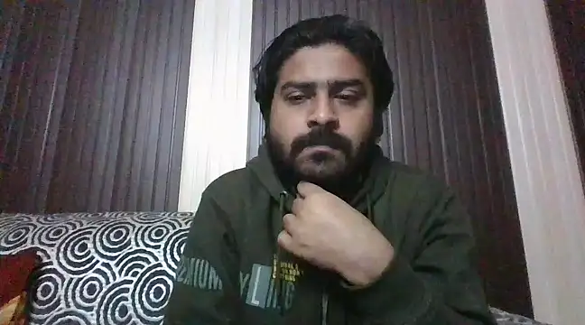 Snapshot of indihotguy chatting on 02-05-25, 09:46 indihotguy online show from 02-05-25, 09:46