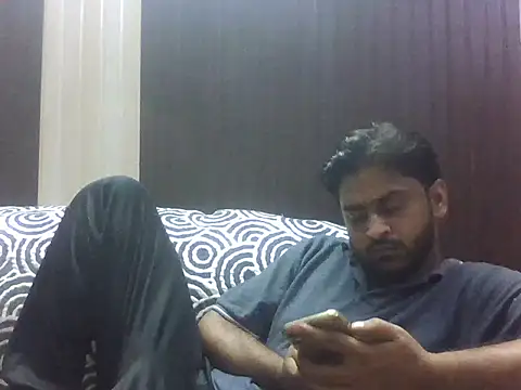 Snapshot of indihotguy chatting on 10-01-25, 02:12 indihotguy online show from 10-01-25, 02:12