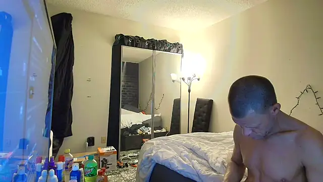 Snapshot of hotemberly_jake chatting on 12-30-24, 05:23 hotemberly jake online show from 12-30-24, 05:23