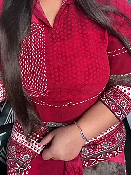 Snapshot of tanvihot2 chatting on 07-24-26, 05:22 tanvihot2 online show from 07-24-26, 05:22