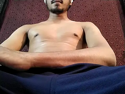 Ultimate cHappiE online show from 12-15-25, 02:43