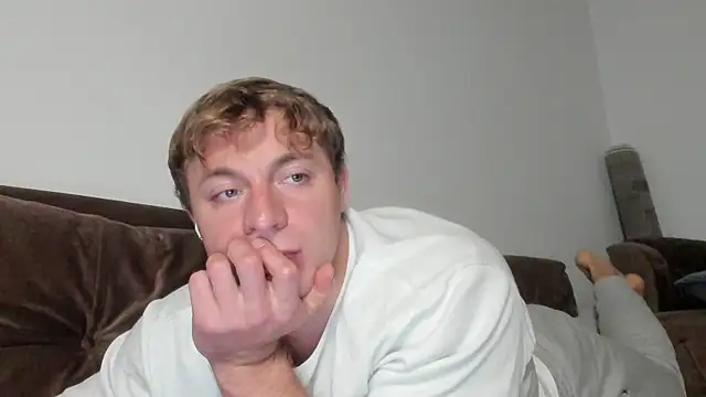 Snapshot of o_r_b_i_t chatting on 03-13-25, 06:12 o r b i t online show from 03-13-25, 06:12