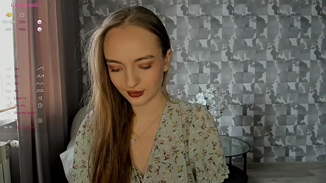 Snapshot of A_delina chatting on 02-18-25, 11:44 A delina online show from 02-18-25, 11:44