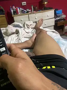 Aeroperreo online show from 12-19-25, 11:12