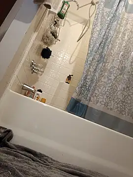 Snapshot of 618fuckupp chatting on 12-16-25, 04:23 618fuckupp online show from 12-16-25, 04:23