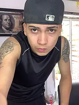 Snapshot of Br4ndxpimm chatting on 02-16-25, 05:26 Br4ndxpimm online show from 02-16-25, 05:26