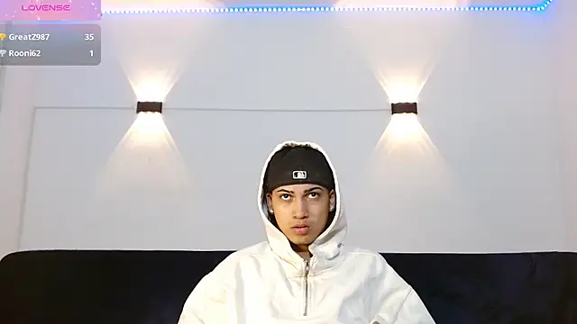 Snapshot of Br4ndxpimm chatting on 09-21-25, 04:30 Br4ndxpimm online show from 09-21-25, 04:30