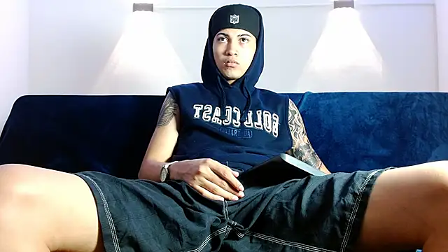 Snapshot of Br4ndxpimm chatting on 10-03-25, 01:52 Br4ndxpimm online show from 10-03-25, 01:52