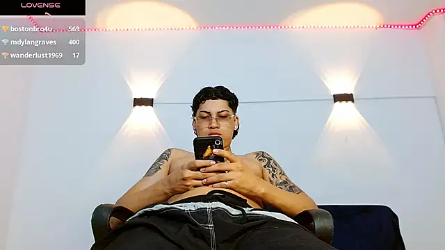 Snapshot of Br4ndxpimm chatting on 11-08-25, 04:29 Br4ndxpimm online show from 11-08-25, 04:29