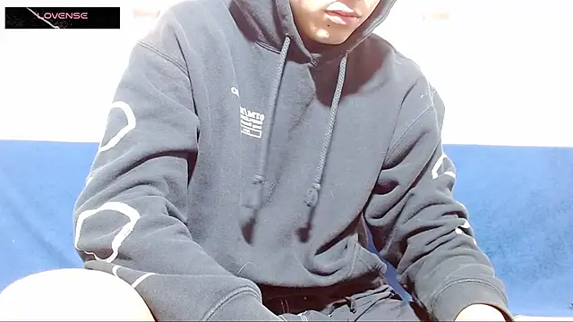 Snapshot of Br4ndxpimm chatting on 11-12-25, 05:13 Br4ndxpimm online show from 11-12-25, 05:13