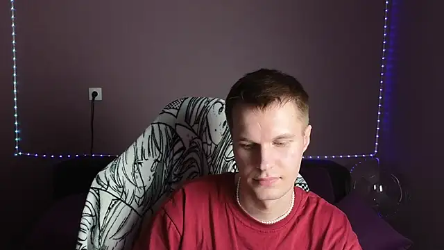 Snapshot of Leonnextdoor chatting on 12-30-24, 09:16 Leonnextdoor online show from 12-30-24, 09:16