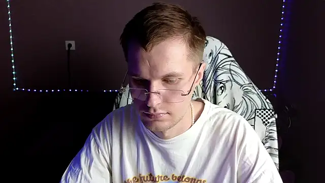 Snapshot of Leonnextdoor chatting on 01-02-25, 09:54 Leonnextdoor online show from 01-02-25, 09:54