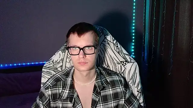 Snapshot of Leonnextdoor chatting on 01-15-25, 09:02 Leonnextdoor online show from 01-15-25, 09:02