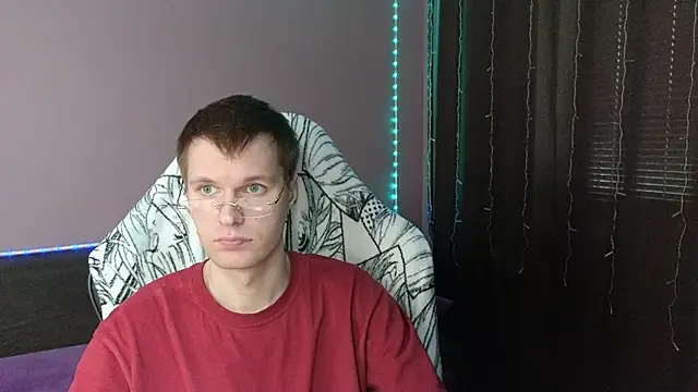 Snapshot of Leonnextdoor chatting on 01-26-25, 08:36 Leonnextdoor online show from 01-26-25, 08:36