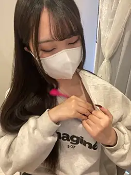 Snapshot of mina_0207 chatting on 11-23-25, 02:11 mina 0207 online show from 11-23-25, 02:11