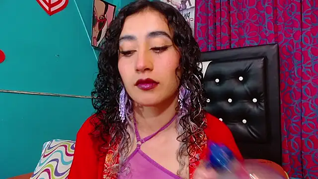 valerie mase online show from 10-30-25, 07:03