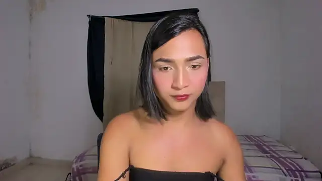 Snapshot of Miss_noah18 chatting on 12-28-24, 08:47 Miss noah18 online show from 12-28-24, 08:47